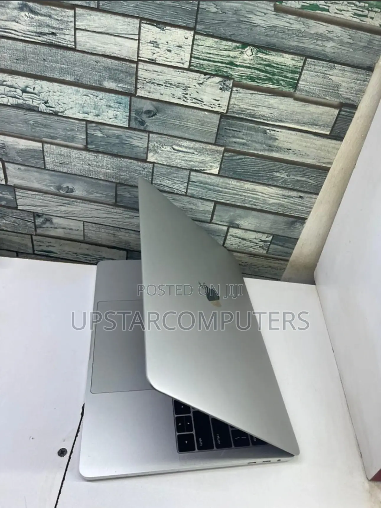 Laptop Apple MacBook Pro 2017 16GB Intel Core I5 SSD 256GB