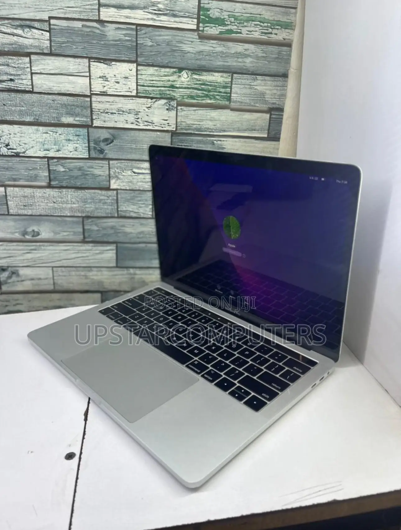 Laptop Apple MacBook Pro 2017 16GB Intel Core I5 SSD 256GB