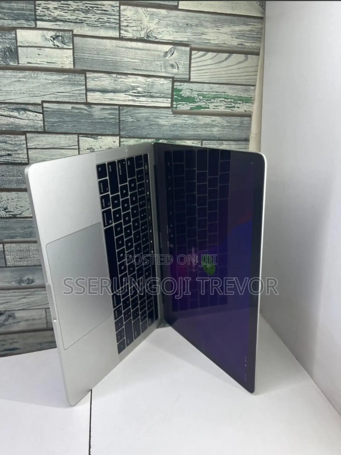 Laptop Apple MacBook Pro 2017 16GB Intel Core I5 SSD 256GB