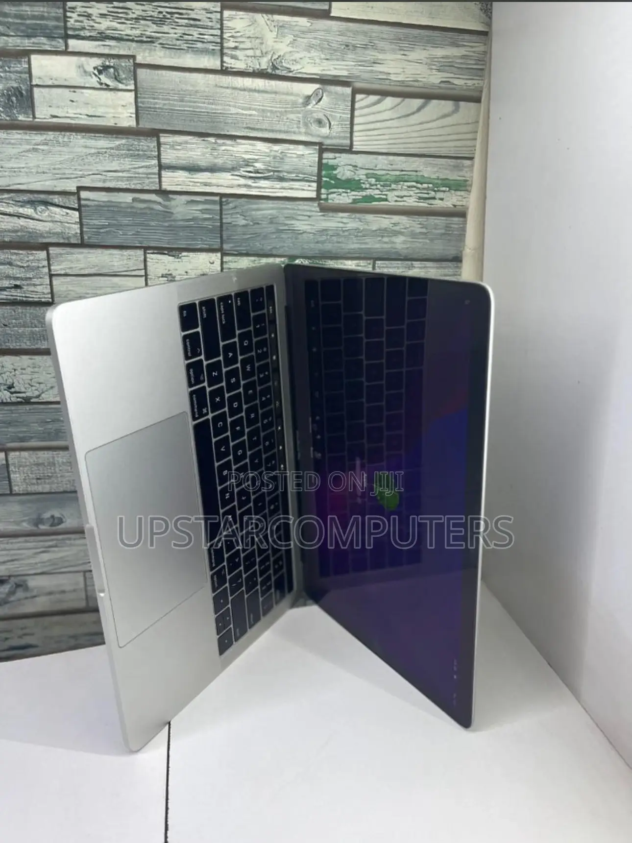 Laptop Apple MacBook Pro 2017 16GB Intel Core I5 SSD 256GB