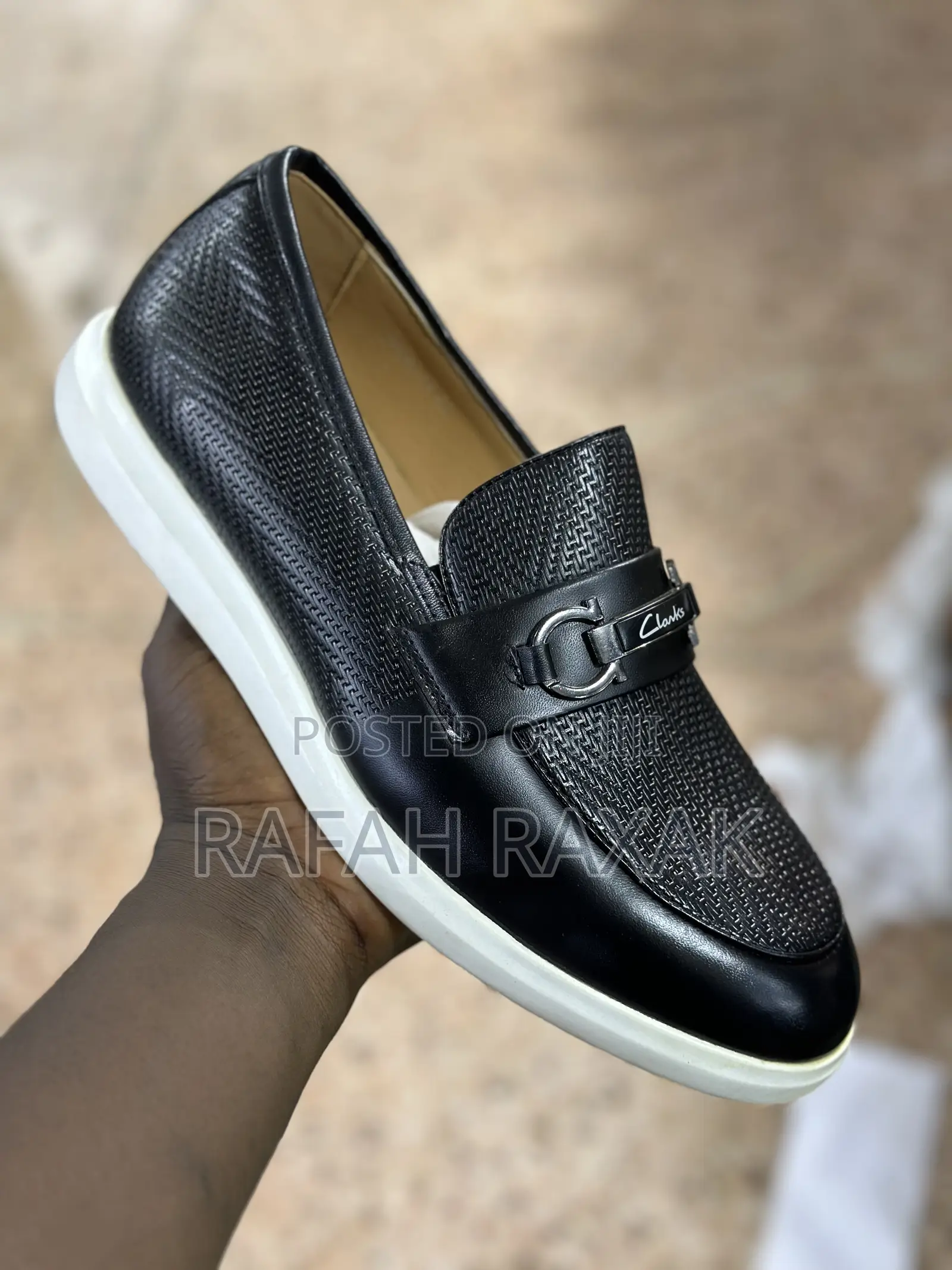 Men’S Classic Black/White Clarks Smart Casual Loafers