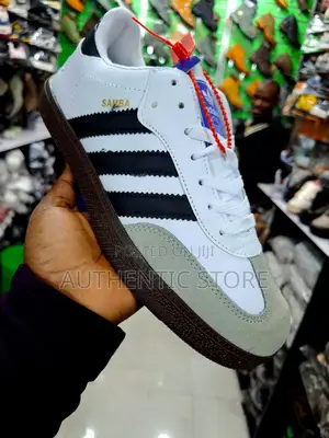 Photo - Small Sole Adidas Samba