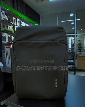 Photo - Porodo Lifestyle Water-Resistant Pu Backpack With Charging