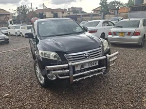 Toyota Vanguard 2010 Black