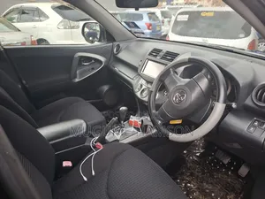 Toyota Vanguard 2010 Black