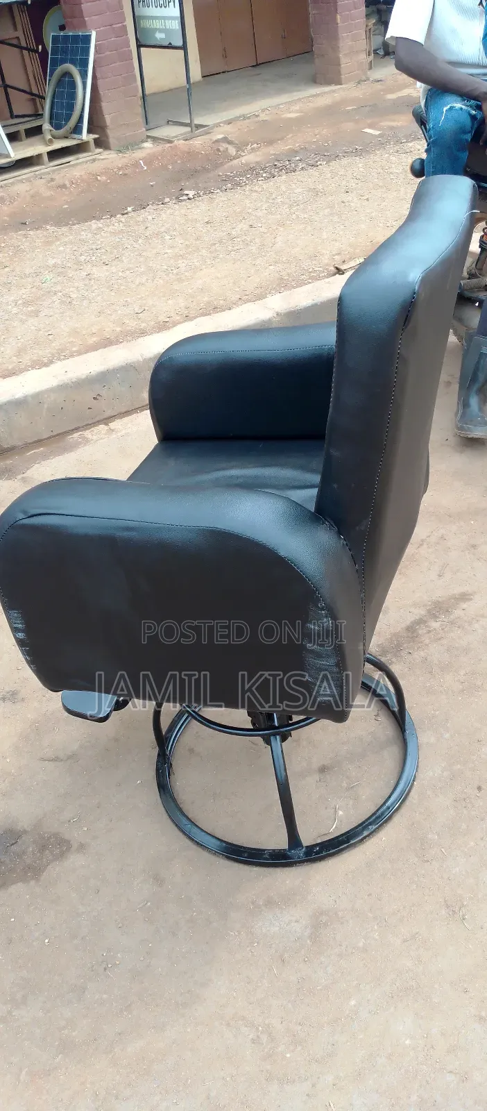 Salon Chair