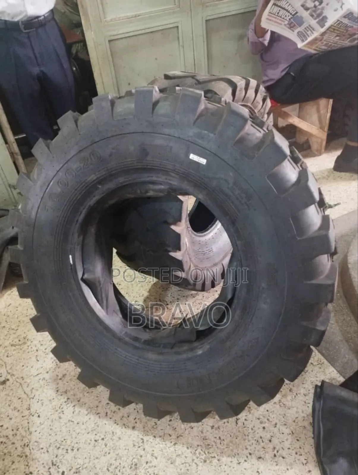 10.00 - 20 Tube Tyres for Forklift.