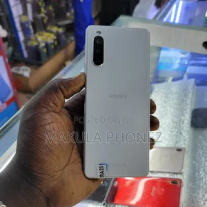 Photo - Sony Xperia 10 II 128 GB White