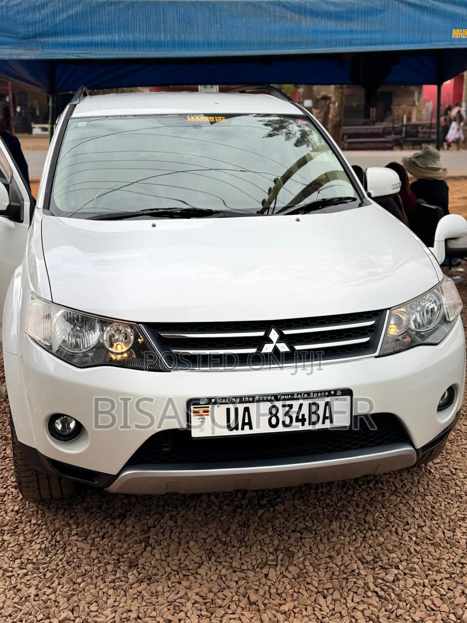 Mitsubishi Outlander 2010 White