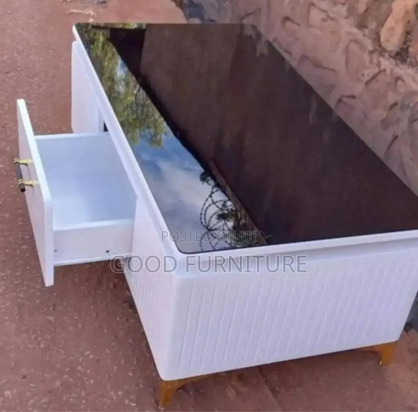 Exceptional Good Looking and Luxurious Centre Table