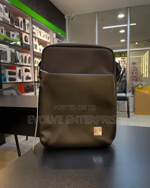 Wiwu Hali Sling Bag