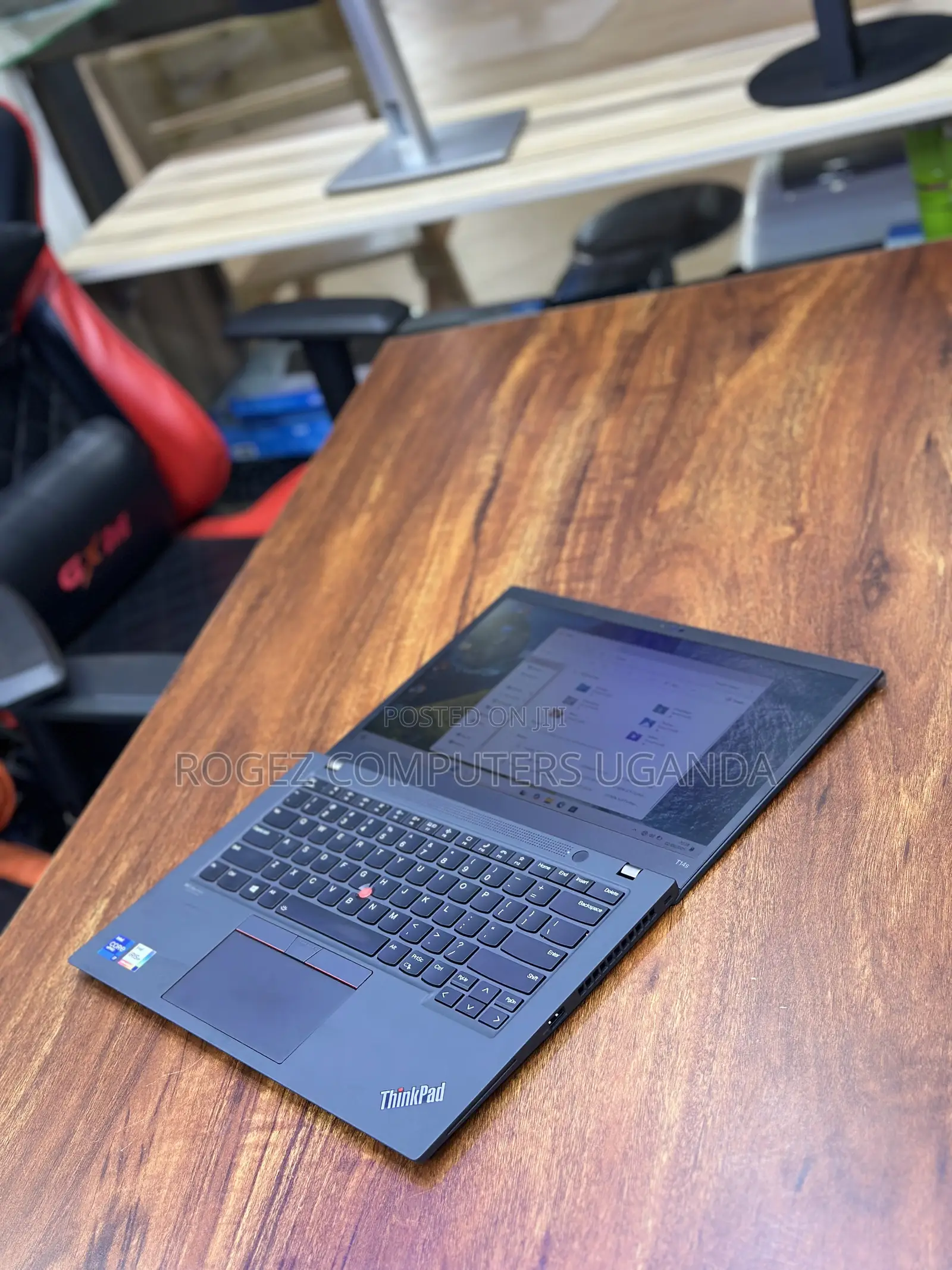 New Laptop Lenovo ThinkPad T14s G4 16GB Intel Core i5 SSD 512GB
