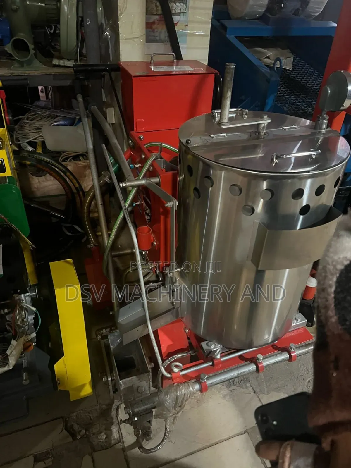 Road Line Making Machine