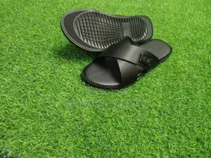 Hm Men's Classic Leather Cross-Palm Fashion Sandals