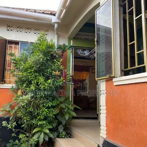 2bdrm House in Matuga Kataremwa, Central Division for sale