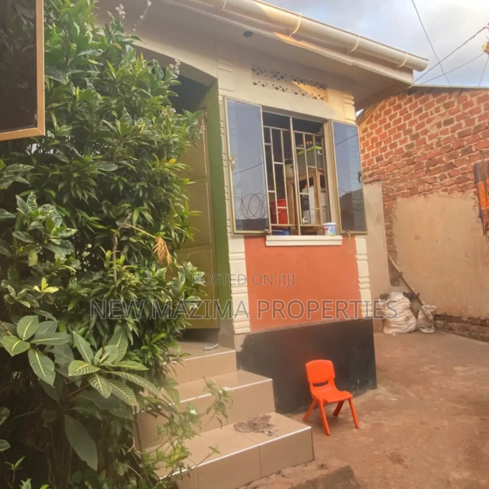 2bdrm House in Matuga Kataremwa, Central Division for sale