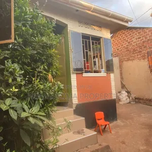 2bdrm House in Matuga Kataremwa, Central Division for sale