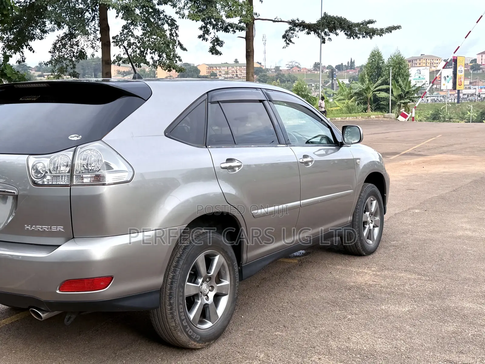 Toyota Harrier 2.4 2009 Gray