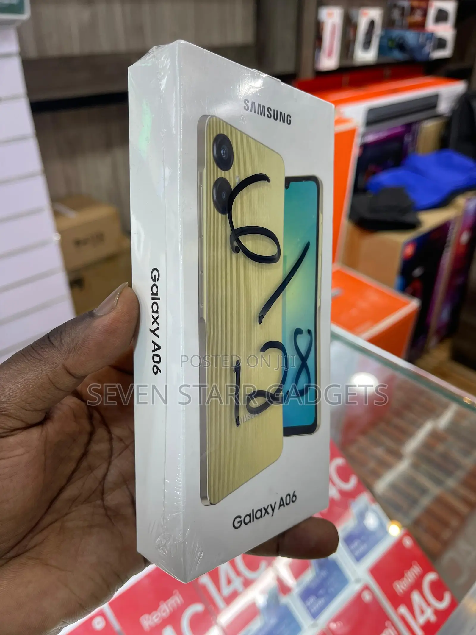 New Samsung Galaxy A06 128 GB Gold