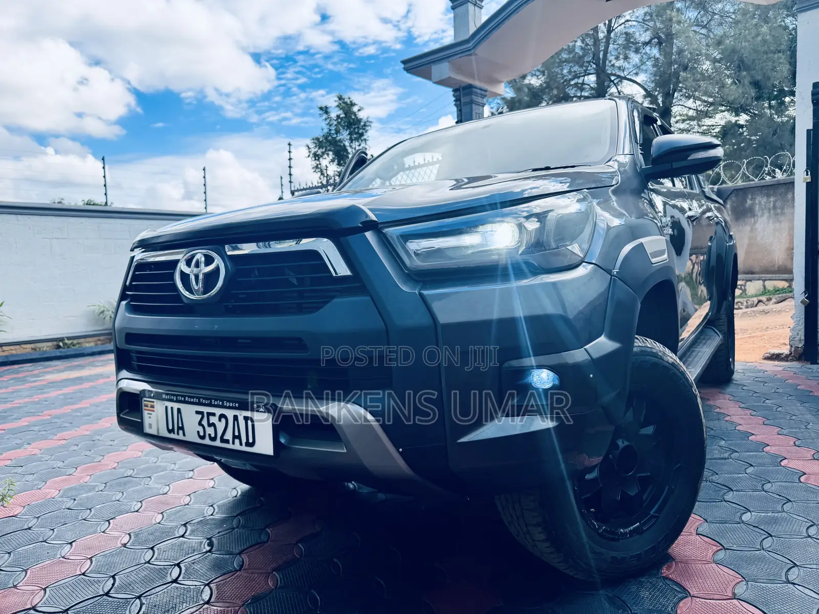 Toyota Hilux Revo Double Cab Deisel 2.8 AWD 2017 Gray
