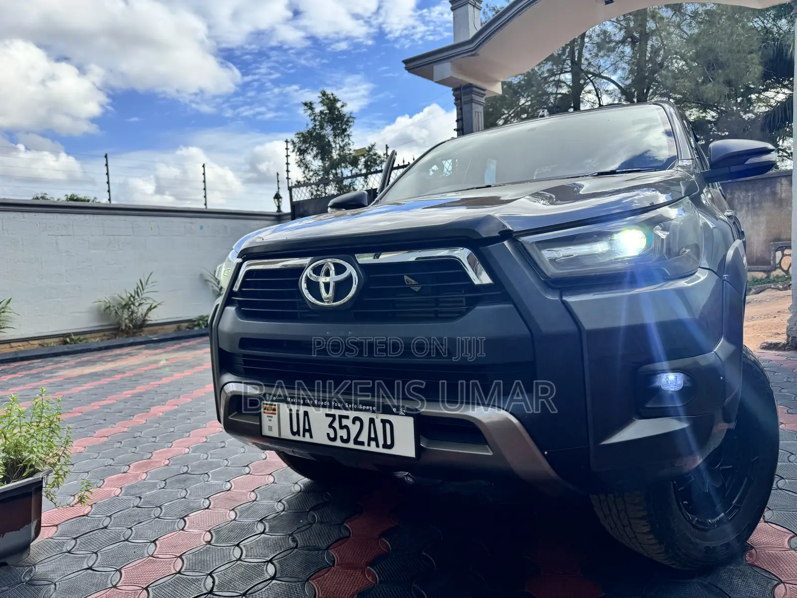 Toyota Hilux Revo Double Cab Deisel 2.8 AWD 2017 Gray