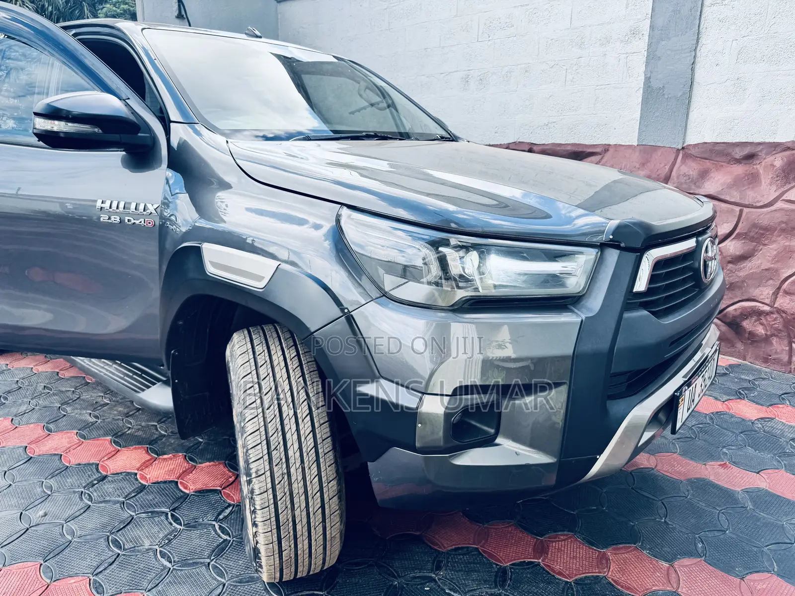 Toyota Hilux Revo Double Cab Deisel 2.8 AWD 2017 Gray