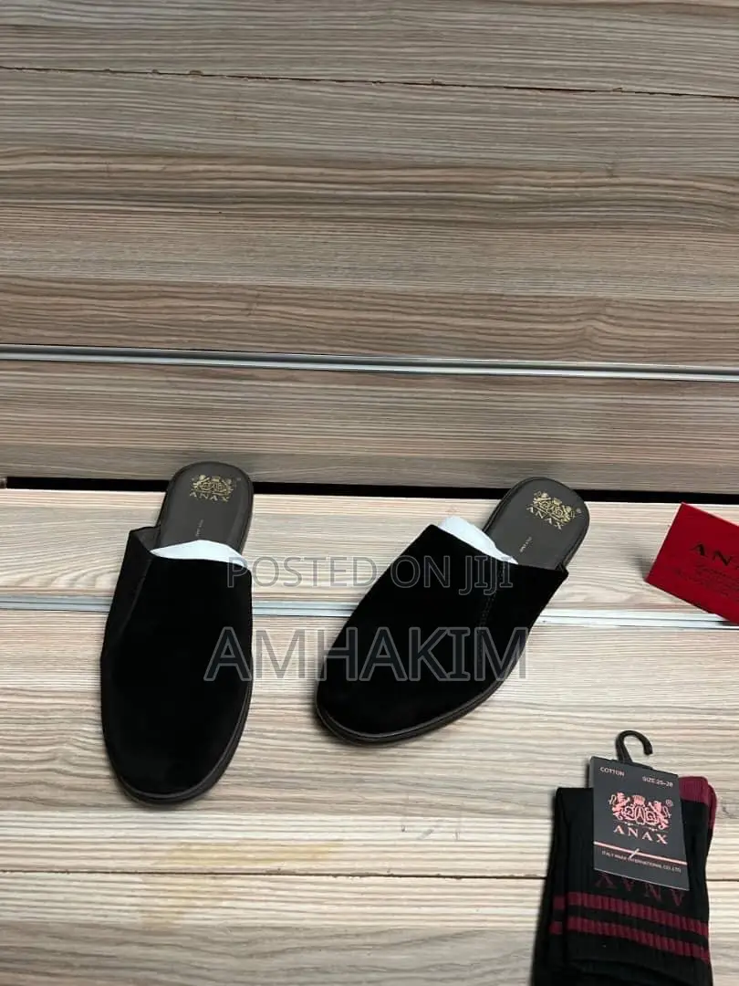 New Anax Classic Suede Mules In Stock