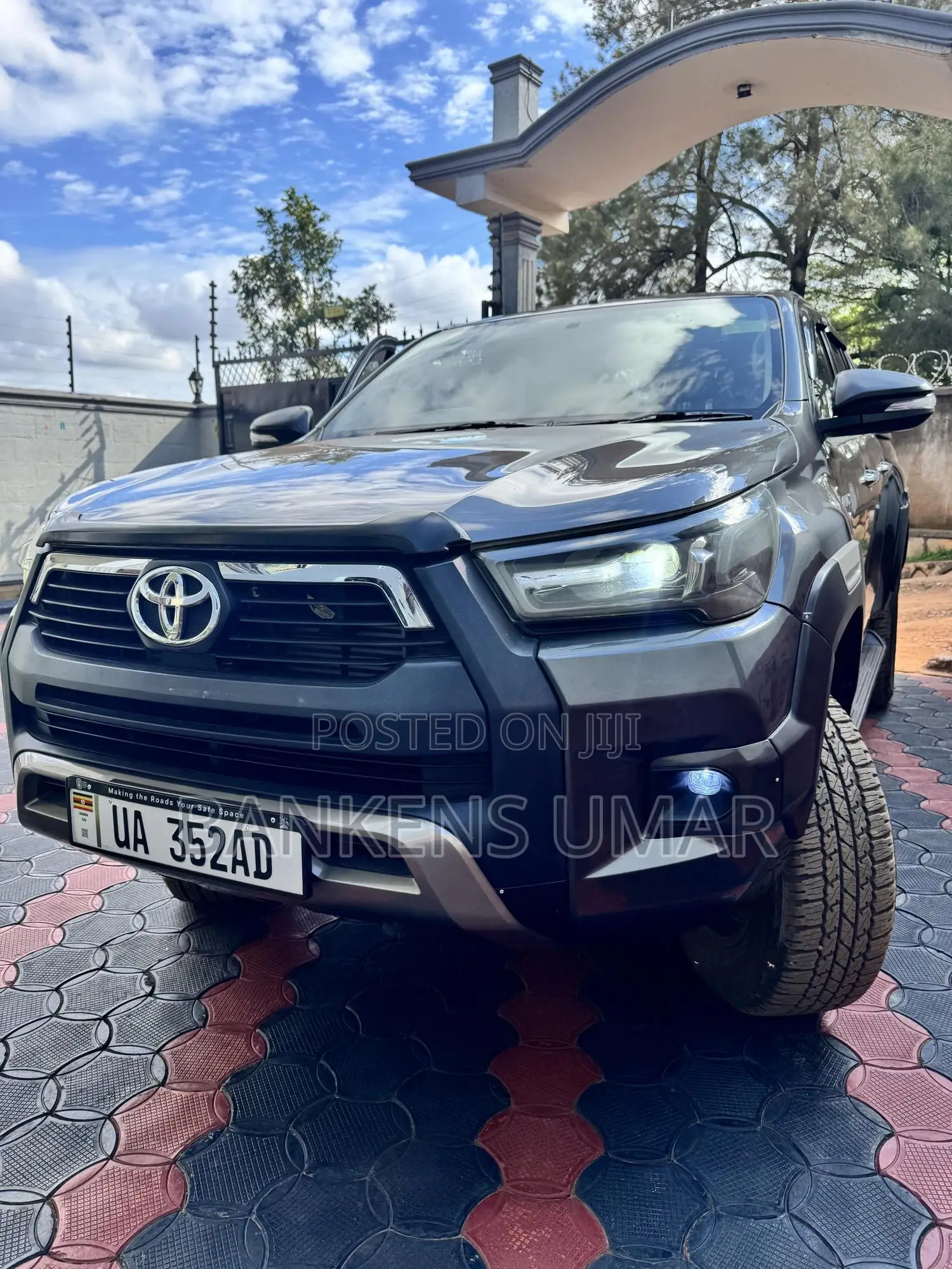 Toyota Hilux Revo Double Cab Deisel 2.8 AWD 2017 Gray