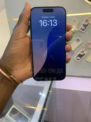Photo - Apple iPhone 15 Pro 128 GB Gray