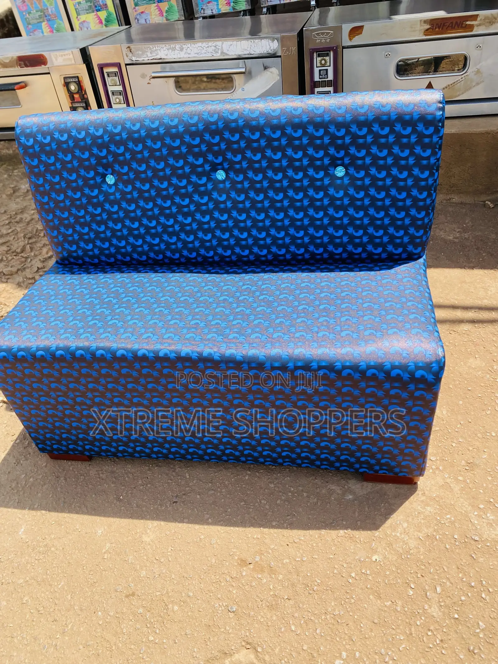 Waiting Master / Saloon Chair / 3 Seater Chair/ Jin