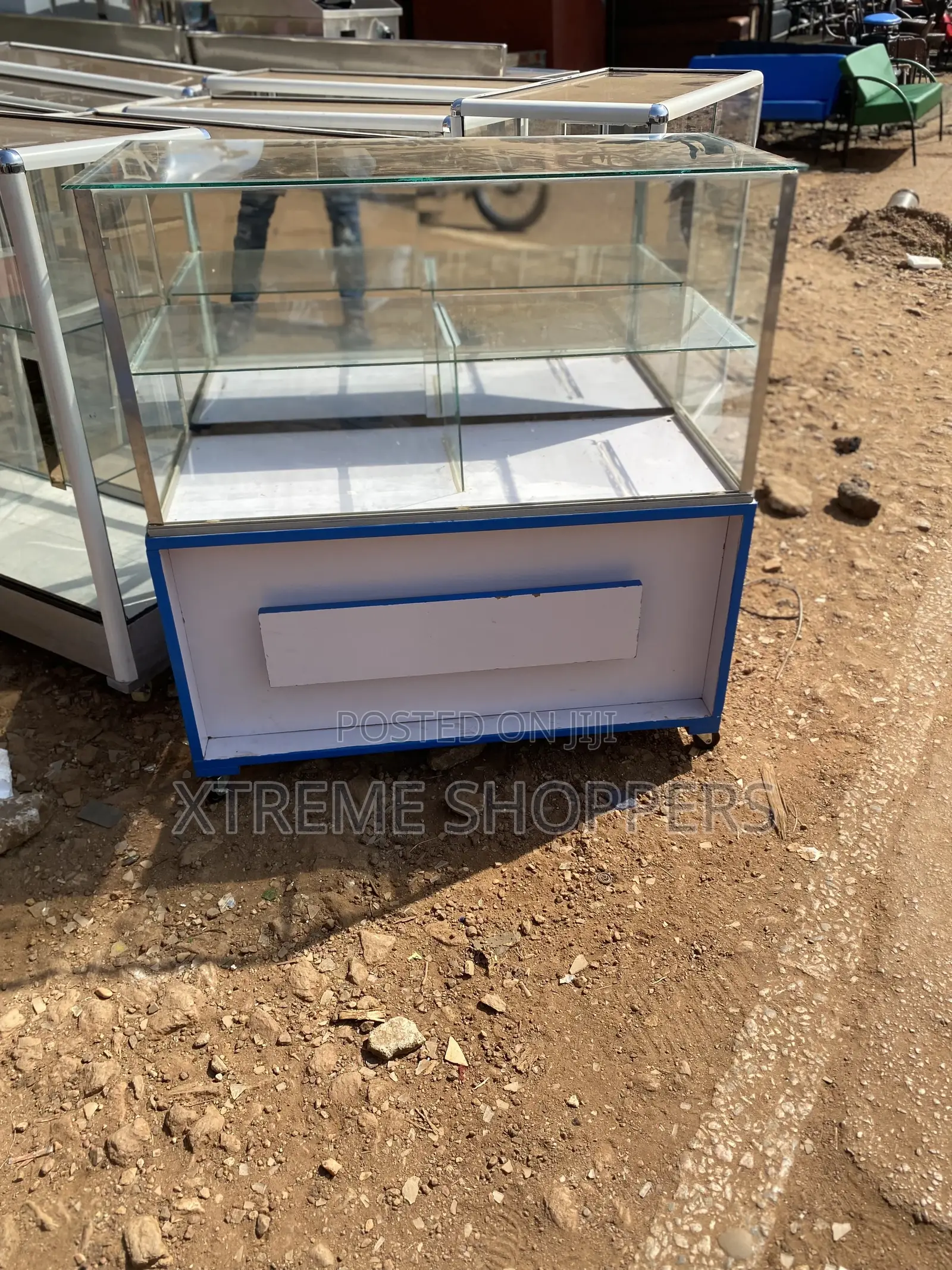 June Discount/ Phone / Glass Display Counter