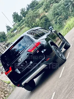 Toyota Land Cruiser 2023 Black