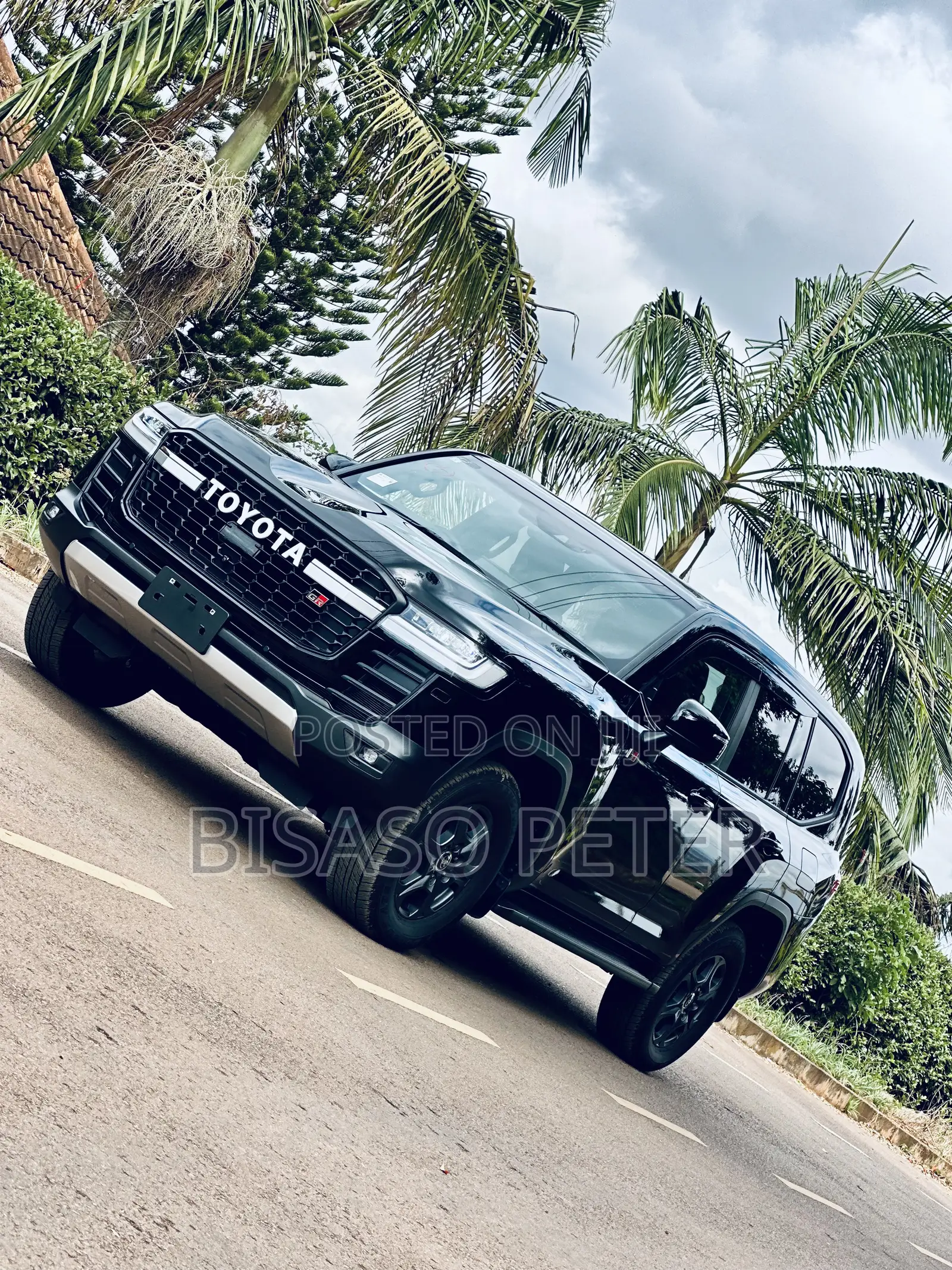 Toyota Land Cruiser 2023 Black