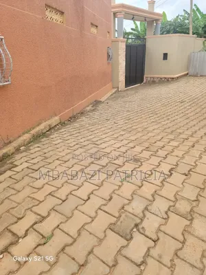 2bdrm House in Lugoba, Kawempe for rent