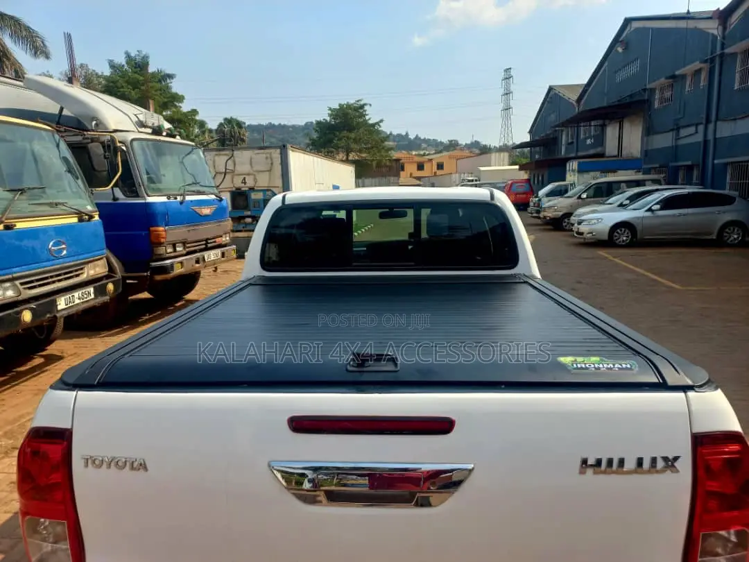 Manual Roller Shutter Cover Hilux/Recco/Revo/Vigo