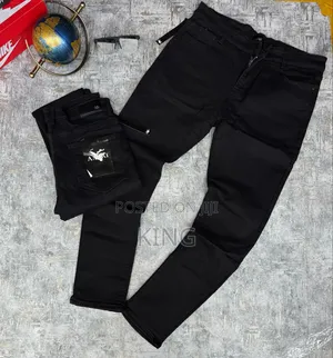 Amiri Jeans. Black Jeans. Denim Black