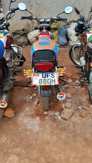 Bajaj Boxer 2024 Red