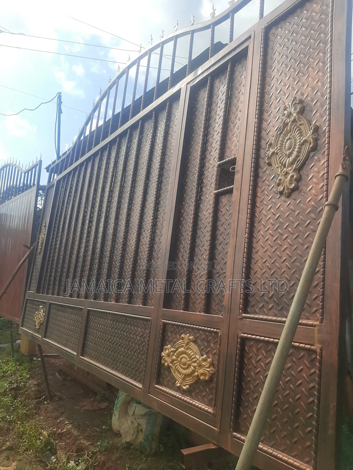 Metallic Gates
