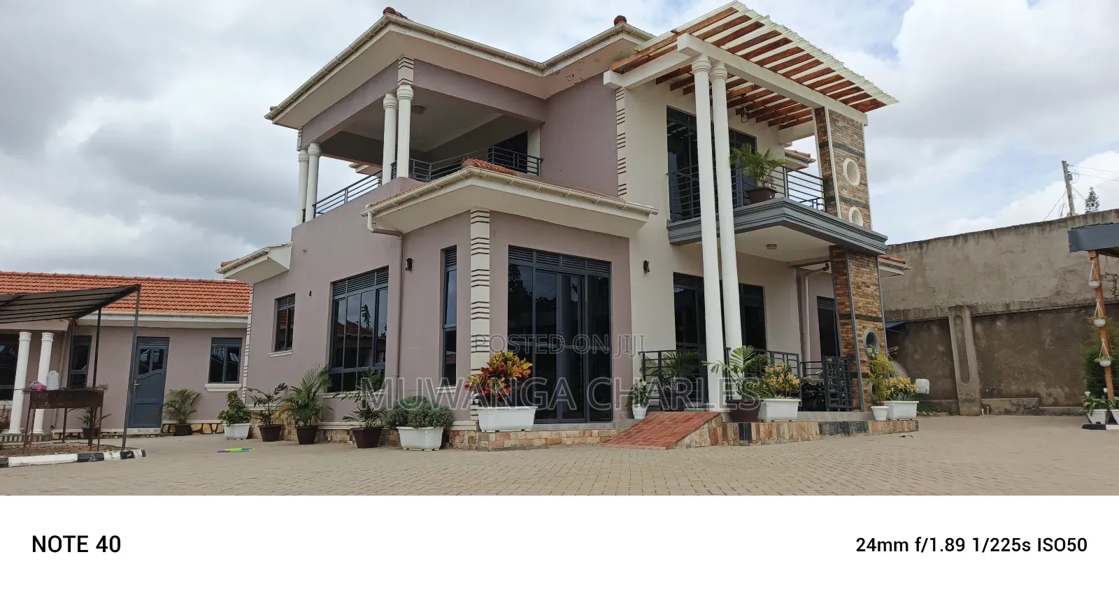 4bdrm Duplex in Nakawa for sale
