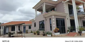 4bdrm Duplex in Nakawa for sale