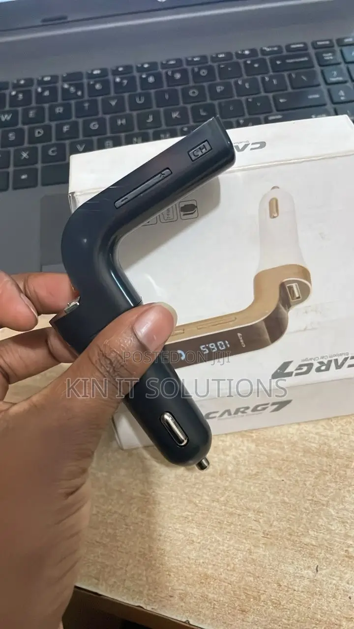 Car Charger C7.