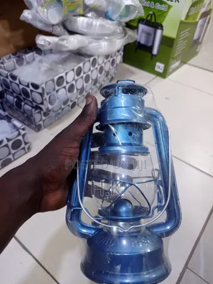 Hurricane Kerosene Lamp (Small)