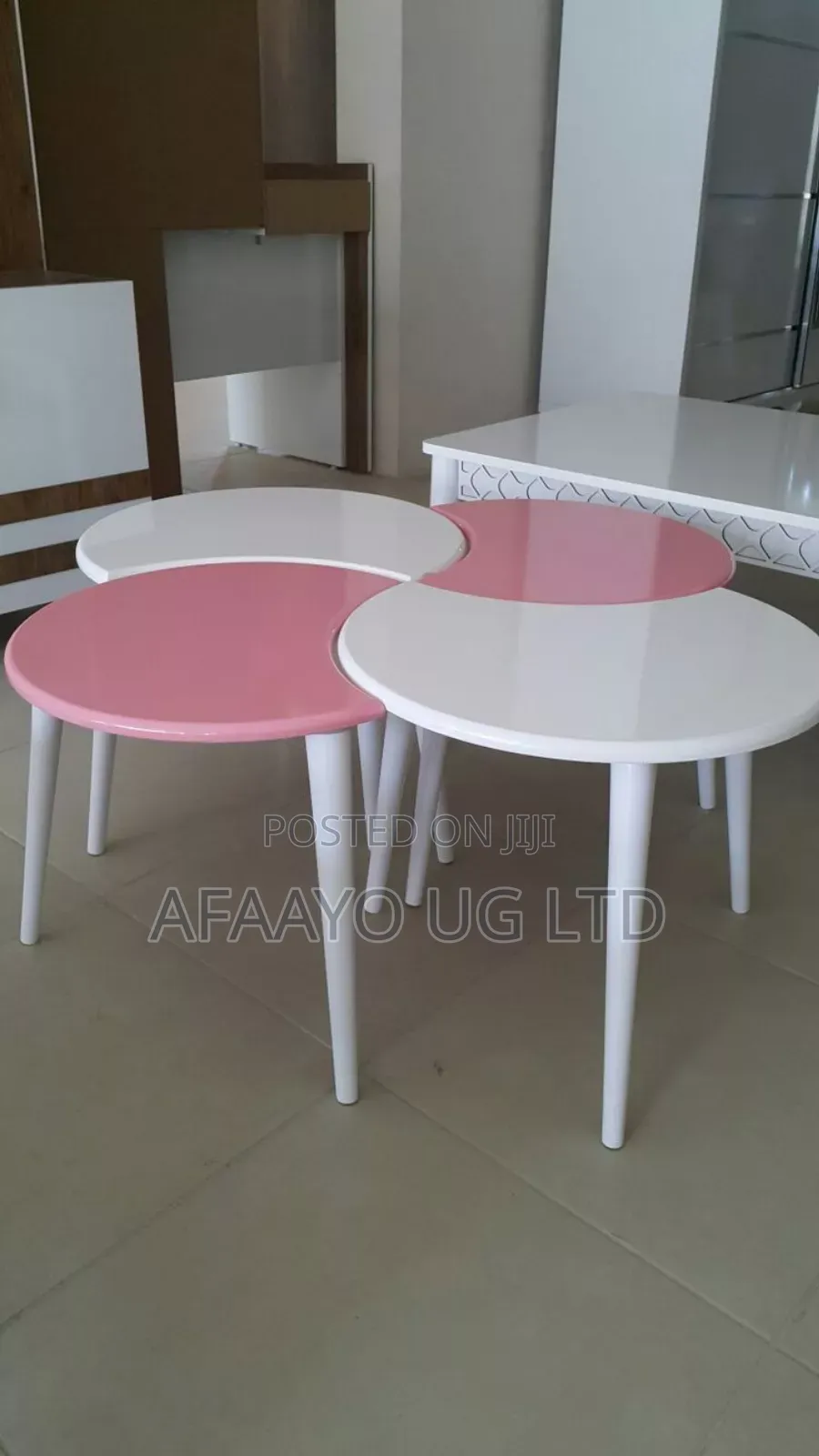 Simple Centre Table