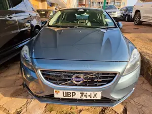 Volvo V40 2015 Blue