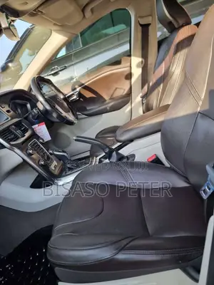Volvo V40 2015 Blue