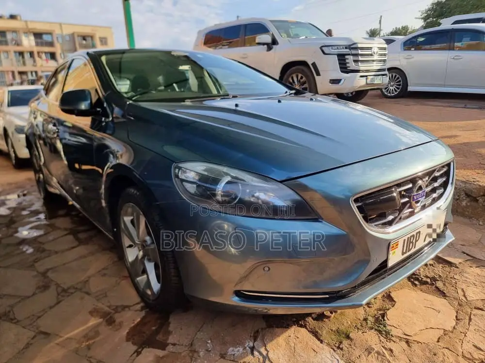 Volvo V40 2015 Blue