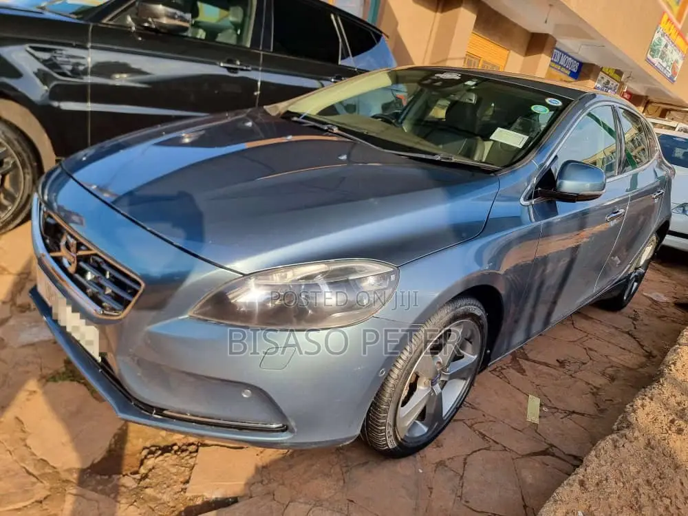 Volvo V40 2015 Blue