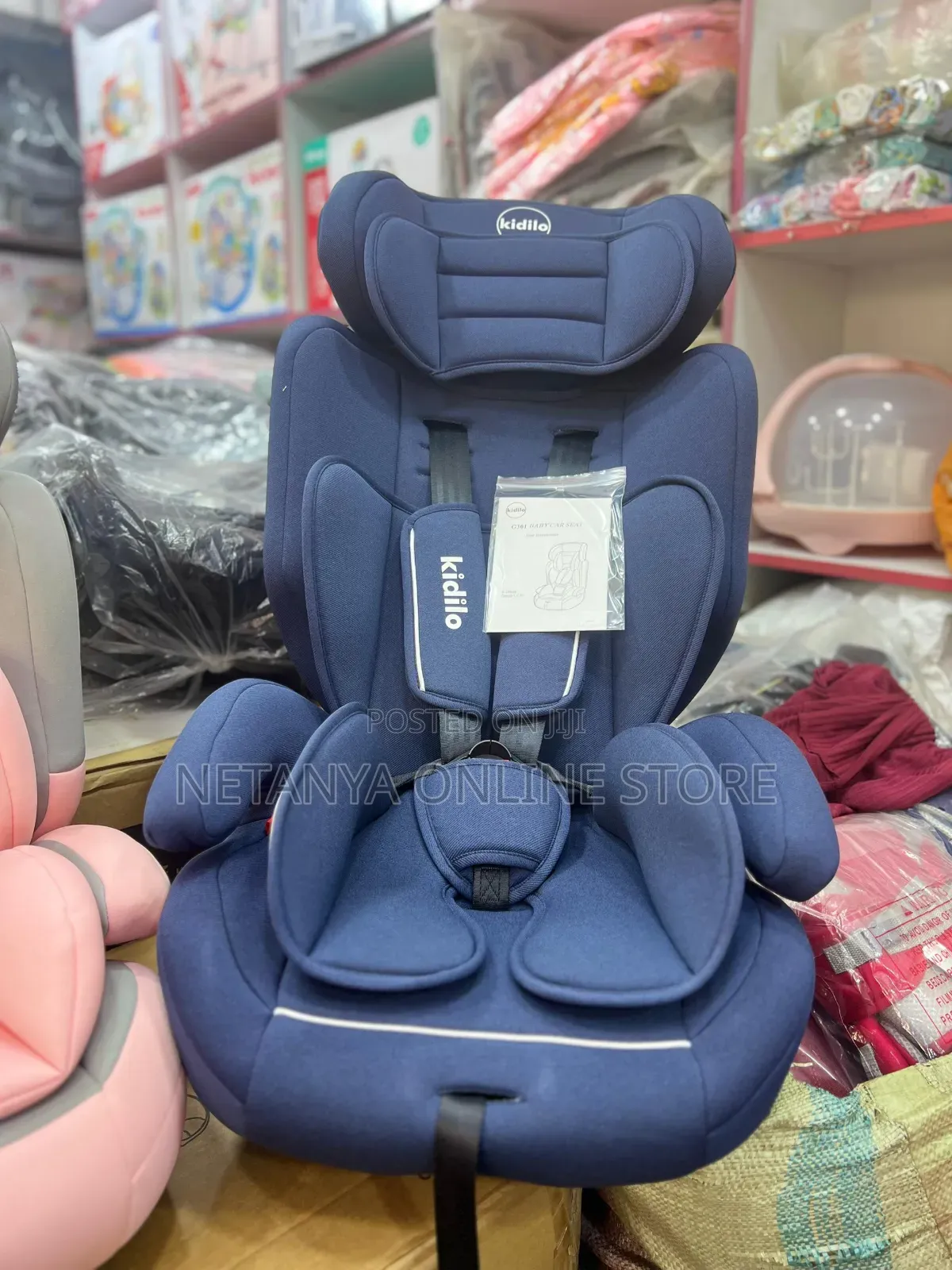 Retracting and Adjusting Baby Car Seat