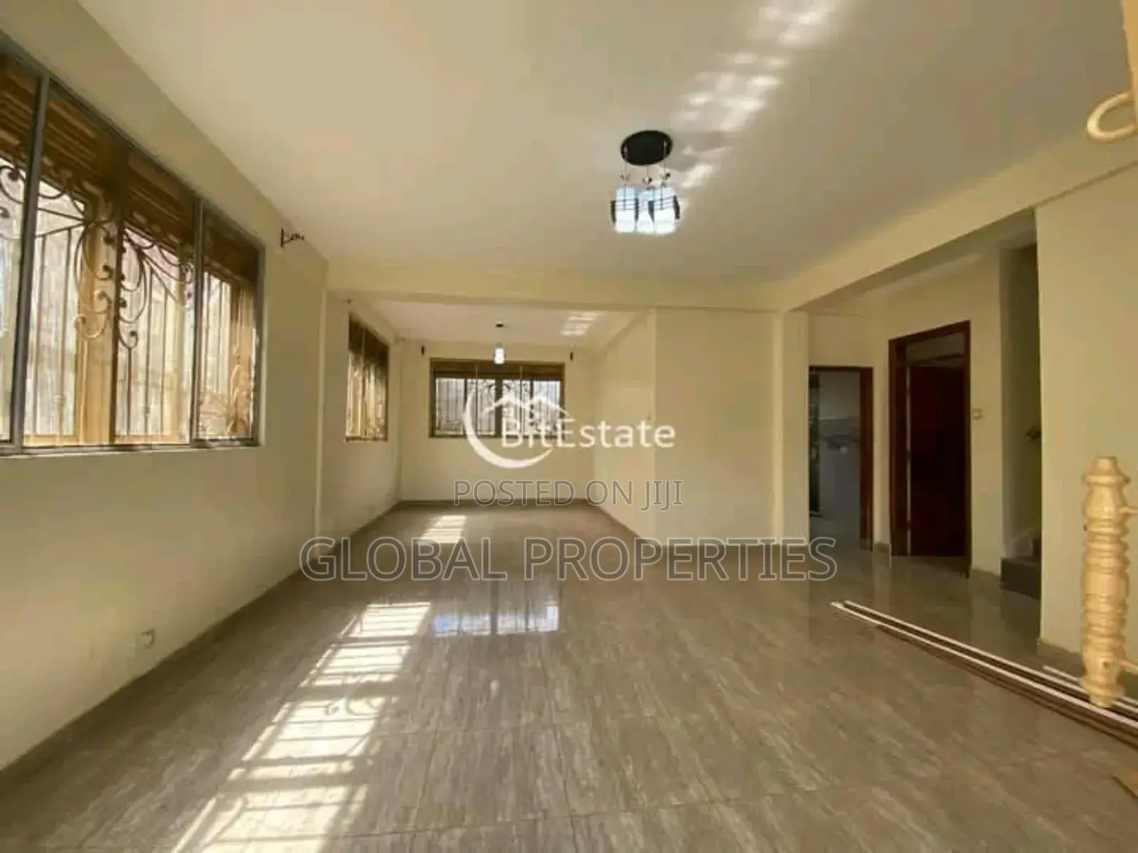 4bdrm Duplex in Najjera Buwate Rd, Central Division for rent
