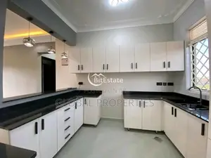 3bdrm Duplex in Nsawo Estate, Central Division for rent